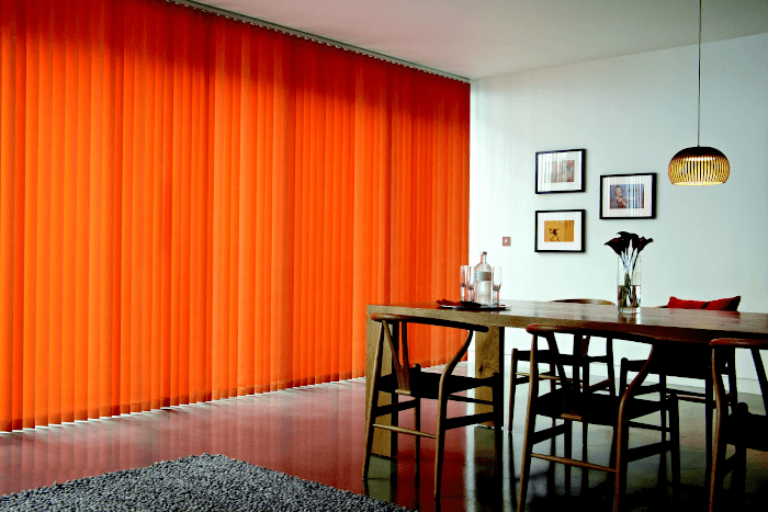 Estas cortinas térmicas baratas de  que sustituyen a las persianas y  protegen la casa del frío y el calor ahorrando en calefacción